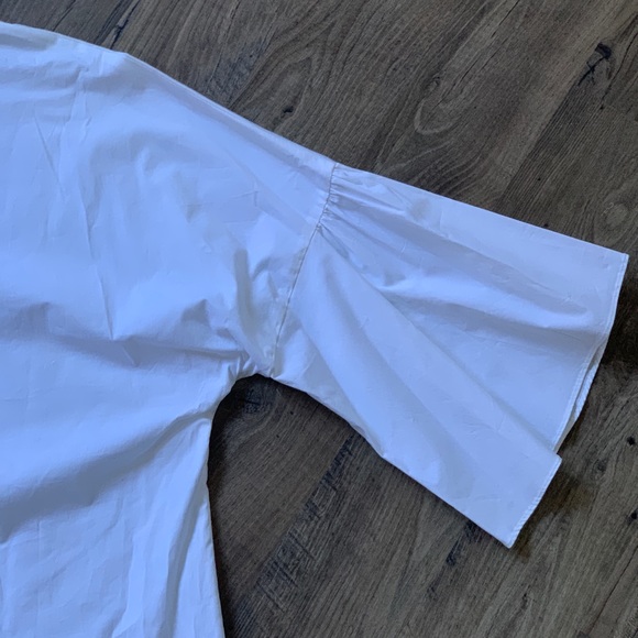 Vince Camuto NWT Bell-sleeve Blouse - Picture 3 of 7